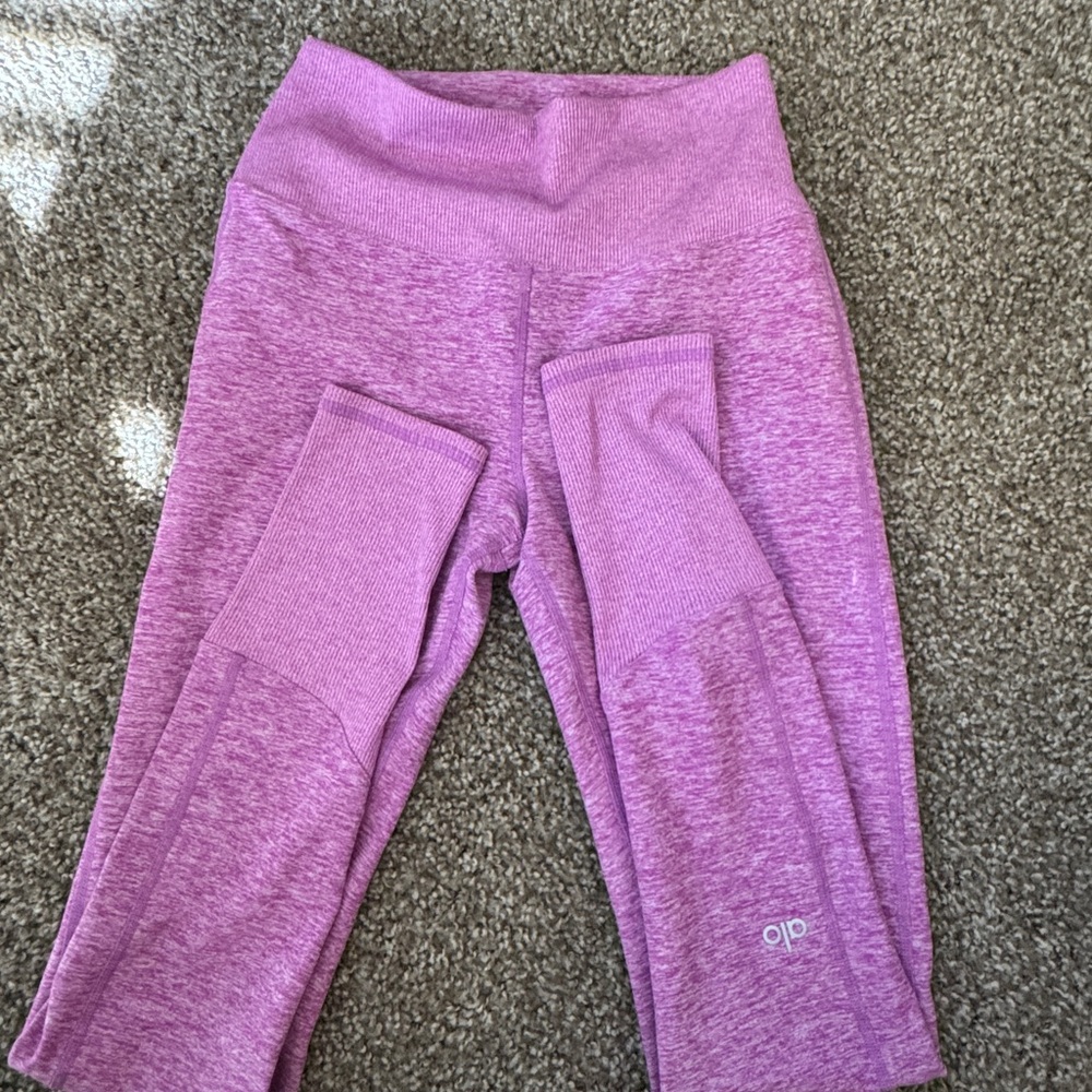 ALO Yoga Lavender Leggings